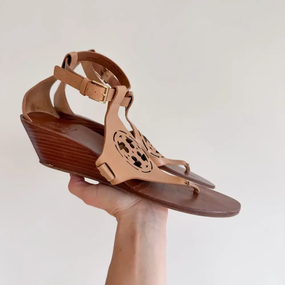 Tory Burch Zoey Leather Logo Thong Strap Wedge Sandals Tan Brown 9.5